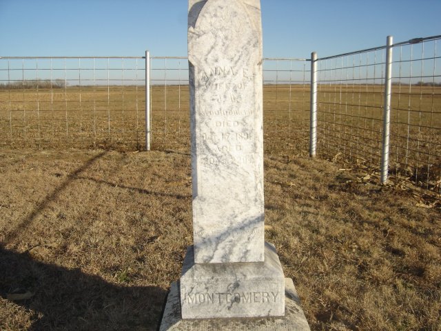 Gravestone for Anna E. Montgomery

The Forrest City/Garten Cemetery, Barber County, Kansas.

Photo by Nathan Lee.