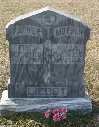 Gravestone for Fred and Birda Liebst

Mumford Cemetery, Barber County, Kansas.

Photo courtesy of Kim Fowles.