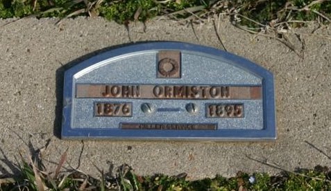 Gravestone for John Ormiston

Mumford Cemetery, Barber County, Kansas.

Photo courtesy of Kim Fowles.