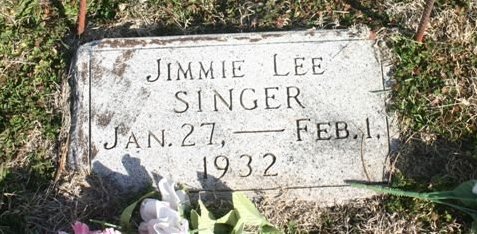 Gravestone for Jimmie Lee Singer

Mumford Cemetery, Barber County, Kansas.

Photo courtesy of Kim Fowles.