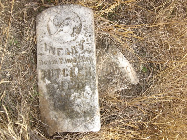 Gravestone for Infant Daughter of P.A. Butcher in the Paddock Cemetery, Barber County, Kansas.

Photo by Nathan Lee.