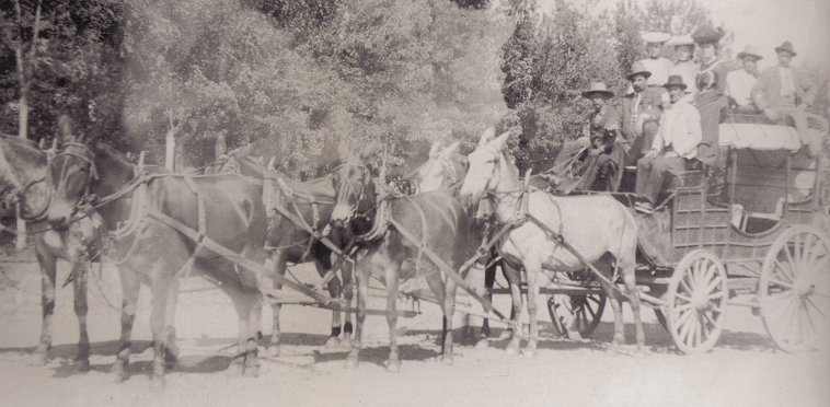 Last of Riley Lake Stages with Charles B. 'Keno' Armstrong driving. Taken in Medicine Lodge, Barber County, Kansas, early 1900's.

Photo from the collection of Carol (Lake) Rogers, courtesy of Kim Fowles.