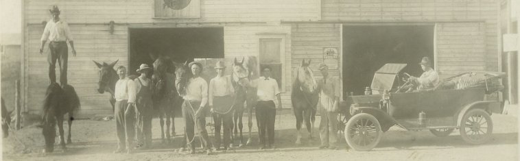 L.A. Draper Livery, Feed and Sale Barn, Lake City, Barber County, Kansas, early 1900s. 

Photo courtesy of Lois Kenworthy Mills, granddaughter-in-law of Lew Draper.

CLICK HERE for a larger, uncropped version of this photograph.