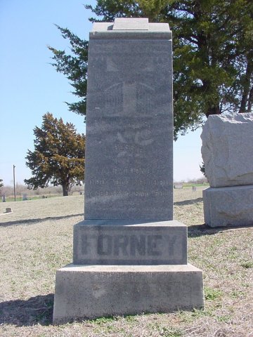 Gravestone for Elizabeth 'Bessie' (Robinson) Forney.

Sharon Cemetery, Sharon, Barber County, Kansas.

Photo by Ed Rucker, 17 March 2007.