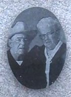 Jack W. & Altha Maude (Stewart) Garten, photo from their gravestone in
Sunnyside Cemetery, Sun City, Barber County, Kansas.