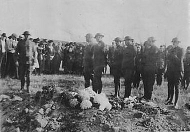 Military funeral for Pvt. Chester Hagerman, U.S. Army, at Highland Cemetary,  Medicine Lodge, Kansas, 16 October 1921.

Photo courtesy of Jim Giles.