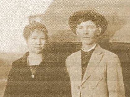 Laura Bernice Lott and Clifford Raymond Hoagland. Barber County, Kansas.

Photo courtesy of Kim Fowles.

CLICK HERE to view larger image.