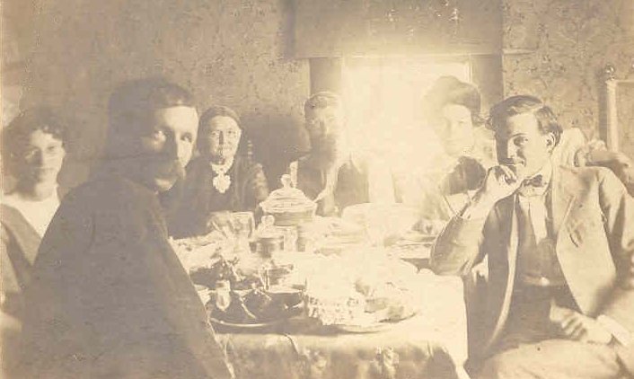 Easter Dinner at the Hoaglands, 19 May 1908.

Left to right:  Nina P. Hoagland (Frank H.'s daughter), Frank Walker Hoagland (in front with moustache), Eliza Hastings, George Hastings (with beard), Edith F. Hoagland (Frank's daughter), I.O. Sherrod (the piano teacher). 

Photo courtesy of Kim (Hoagland) Fowles.