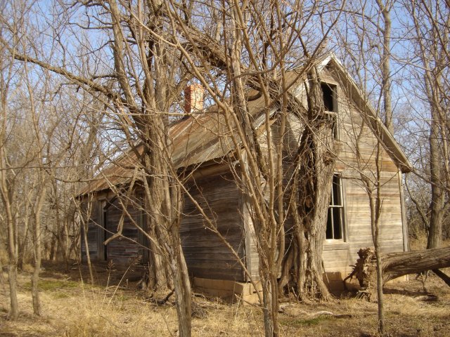 The house of the John T. Jesse Family, Barber County, Kansas.

Photo by Nathan Lee, December 2006.