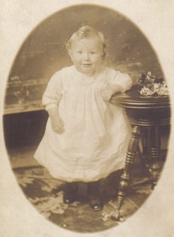 Cecil - child of Charles Van Lott and Juanita Campbell. Juanita Campbell was the daughter of Harry L. Campbell.  Cecil was born prior to 1912.

Photo courtesy of Kim Fowles.