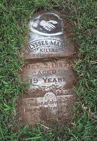 Gravestone for Ulysses Maxon,

Lake City Cemetery, Barber County, Kansas.

Photo by Kim Fowles.