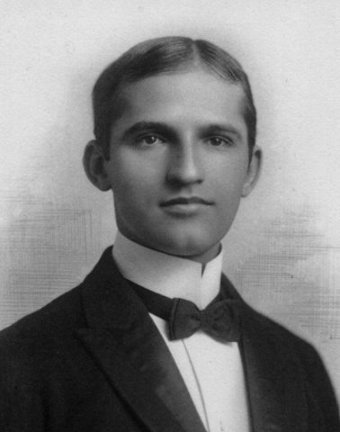 Dr. Leon Lewis Osborn, about 1900.

Photo courtesy of Bob Osborn.