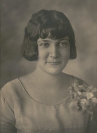 Bertha Emma Inslee.

Sharon High School Senior Class, 1929.

Photo courtesy of Ed Rucker.