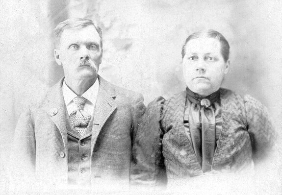 William Shane and Mary Jane (Chenoweth) Watkins, Medicine Lodge, Kansas.

Photo courtesy of Della M. Shafer.