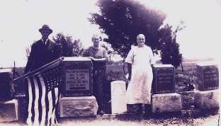 Parsons-at-cem-sm.jpg - 8665 Bytes