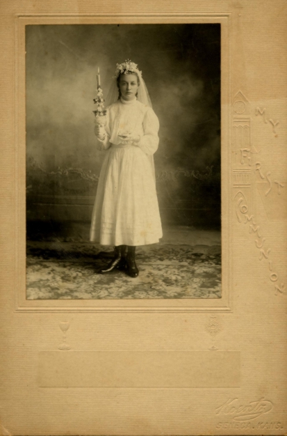 Photo of unknown girls.