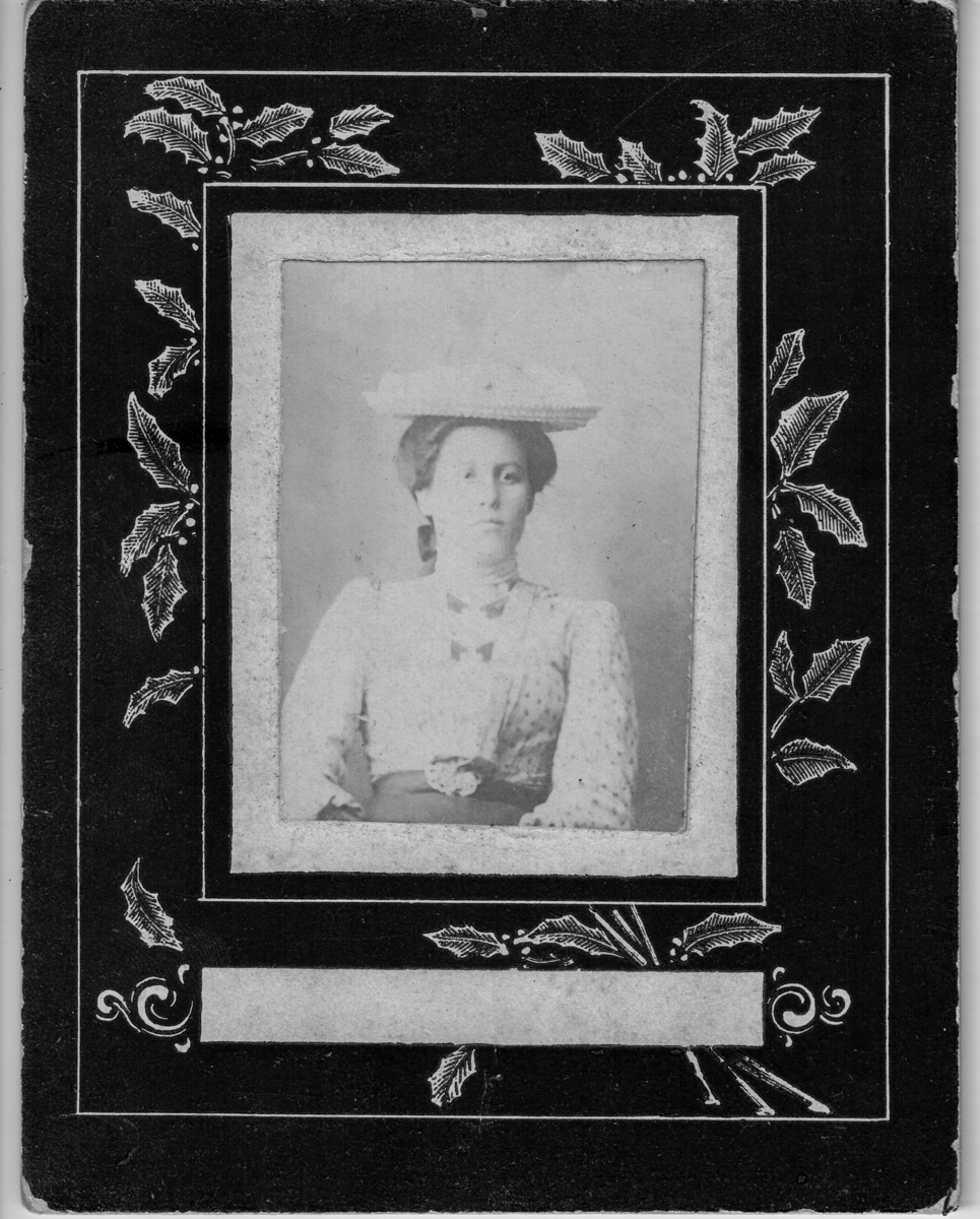Photo of unknown woman.