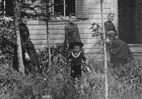 Photo of Eva Mae Chappell family