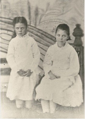Photo of Effie Mae and Adelia Roosa
