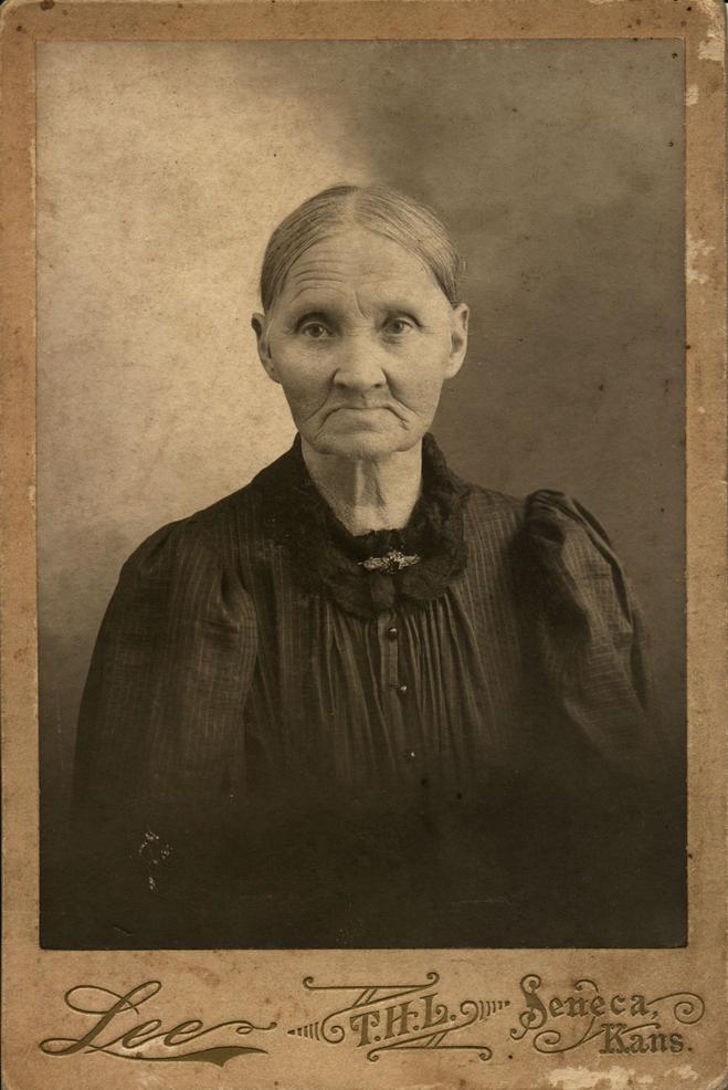 Photo of Elizabeth Collins