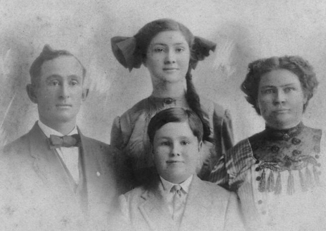 Photo of John Harry, Lottie, Merlin and Susie Barr