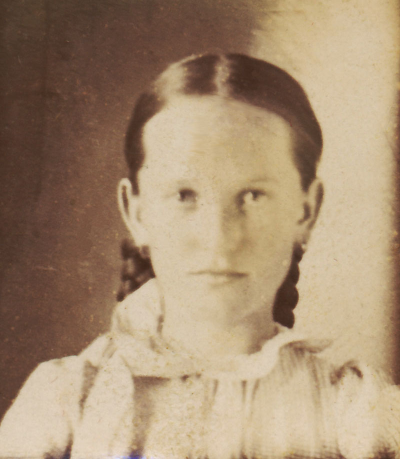 Photo of unknown woman.