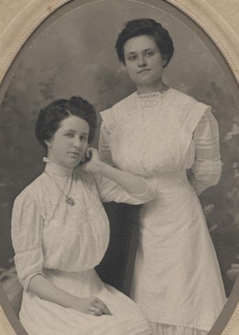 Photo of Eva & Mayme Krainbill