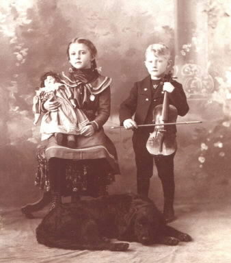 Photo of Ruth Inez Minger and Frederick Floyd Minger