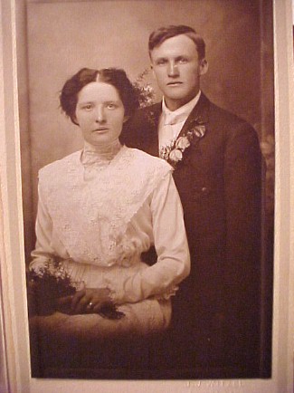 Photo of unknown couple.