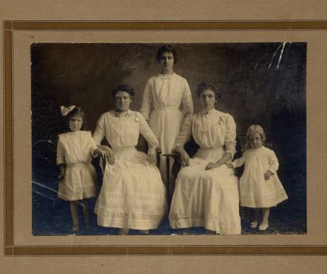 Photo of an unknown group