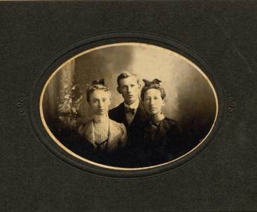 Photo of an unknown group