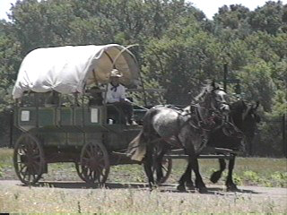 CoveredWagon.jpg (30181 bytes)